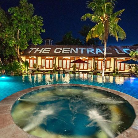 The Central Lovina Hotel & Restaurant Exterior photo